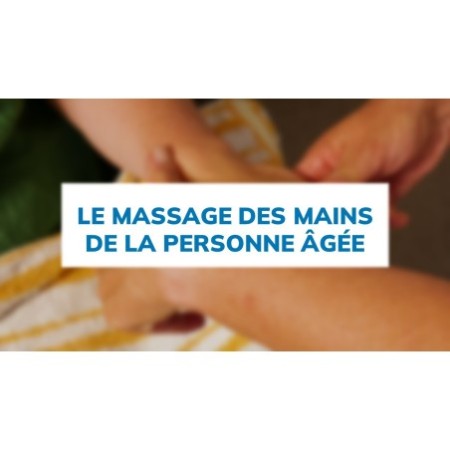 Le massage des mains de la personne âgée